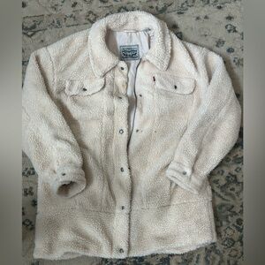 Cream Levi's Sherpa jacket with button-up & zipper front.